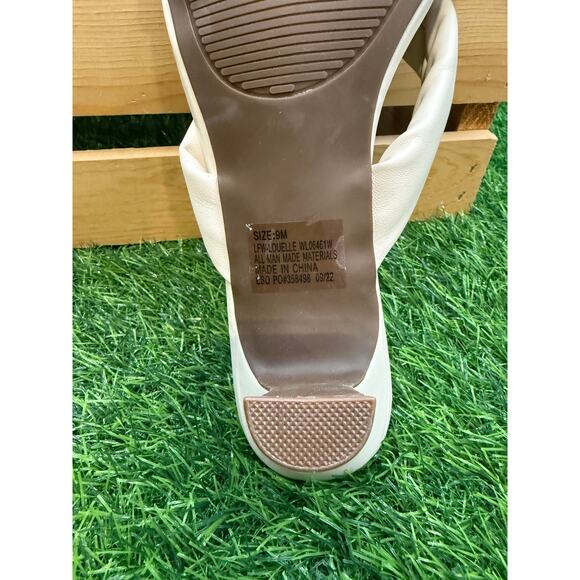 London Fog- Cream- Heels- Size 9 - Picture 9 of 10